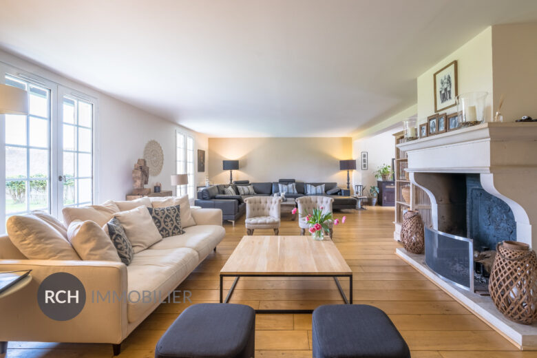 Photos du bien : Montfort-l’Amaury – Belle et grande maison traditionnelle entièrement rénovée