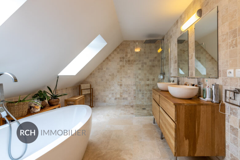 Photos du bien : Montfort-l’Amaury – Belle et grande maison traditionnelle entièrement rénovée