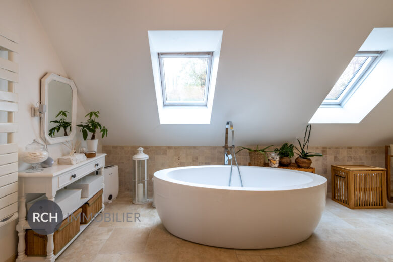 Photos du bien : Montfort-l’Amaury – Belle et grande maison traditionnelle entièrement rénovée