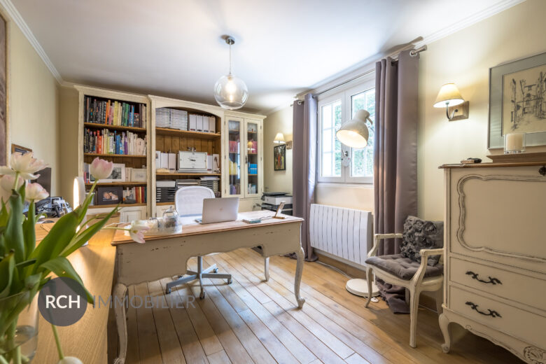 Photos du bien : Montfort-l’Amaury – Belle et grande maison traditionnelle entièrement rénovée