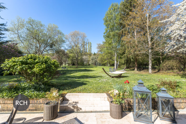 Photos du bien : Montfort-l’Amaury – Belle et grande maison traditionnelle entièrement rénovée