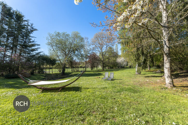 Photos du bien : Montfort-l’Amaury – Belle et grande maison traditionnelle entièrement rénovée
