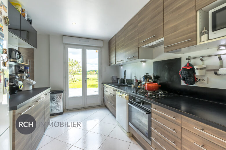 Photos du bien : Bourdonné – Maison entièrement rénovée avec vue dégagée