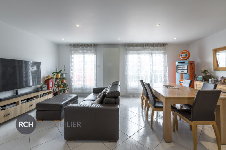 Photos du bien : Bourdonné – Maison entièrement rénovée avec vue dégagée