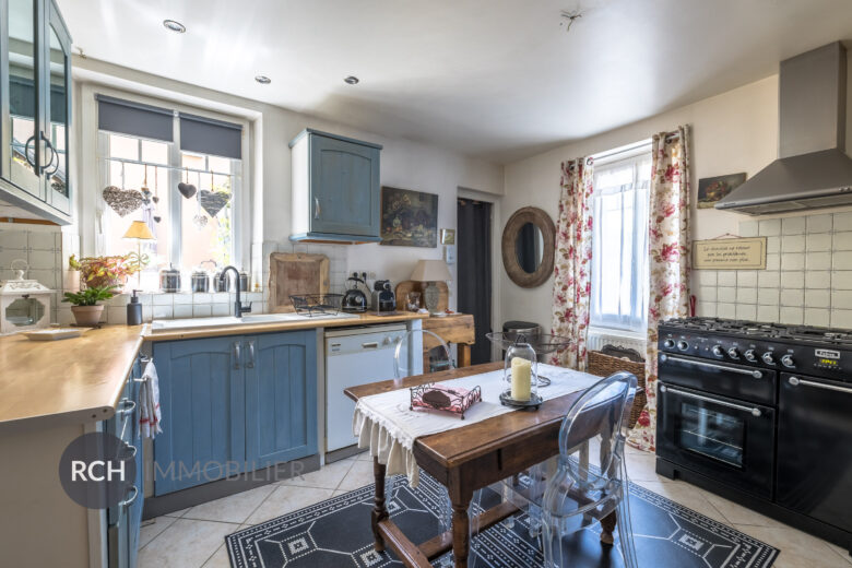 Photos du bien : Chaudon – Charmante maison ancienne en parfait état avec dépendances et garage