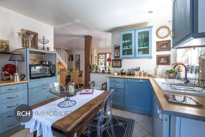 Photos du bien : Chaudon – Charmante maison ancienne en parfait état avec dépendances et garage