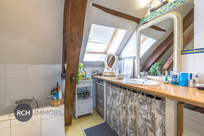 Photos du bien : Chaudon – Charmante maison ancienne en parfait état avec dépendances et garage