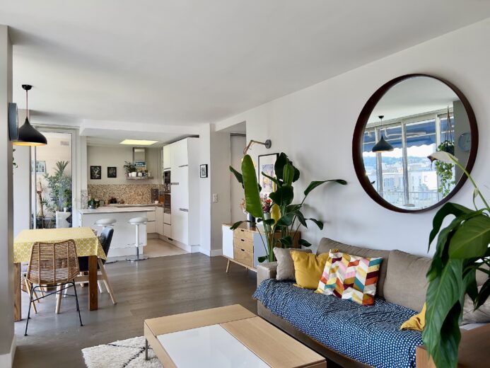 Photos du bien : Boulogne-Billancourt – République-Point du Jour – Magnifique 4 pièces entièrement rénové avec terrasses, balcon filant et vue dégagée sur un parc privé