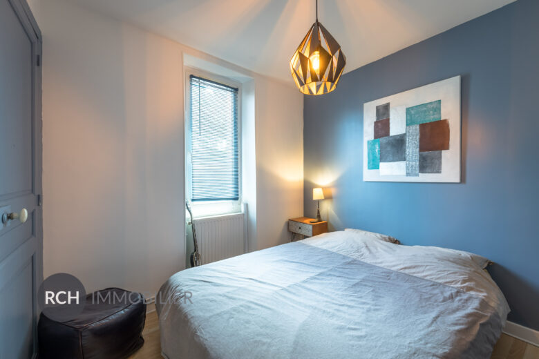 Photos du bien : Exclusivité – Méré – Maison ancienne avec dépendance et joli jardin