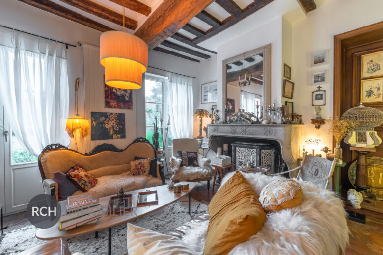Photos du bien : Montfort-l’Amaury – Coeur historique – Belle maison de maître en coeur de village avec terrasses et jardins
