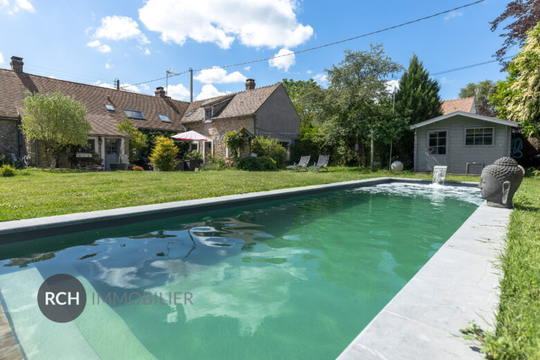 Photos du bien : Gambais – Magnifique maison ancienne avec piscine chauffée