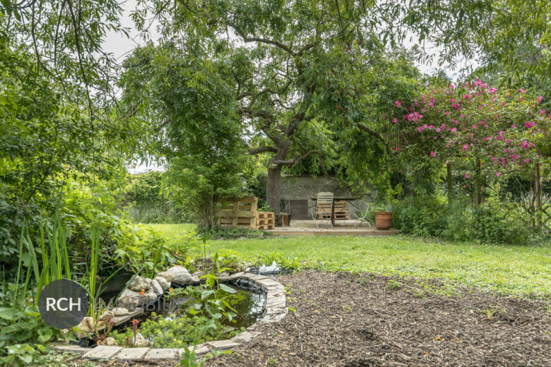 Photos du bien : Maulette – Maison de maître avec jardin arboré aux portes de Houdan