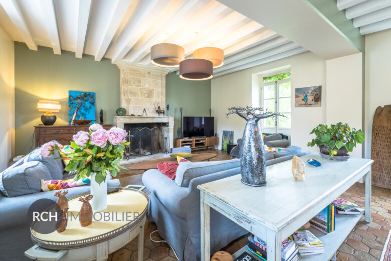 Photos du bien : Maulette – Maison de maître avec jardin arboré aux portes de Houdan