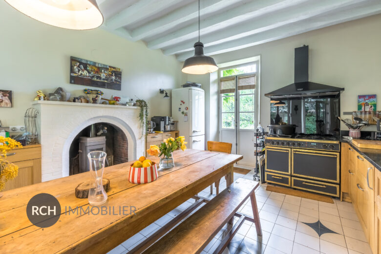 Photos du bien : Maulette – Maison de maître avec jardin arboré aux portes de Houdan