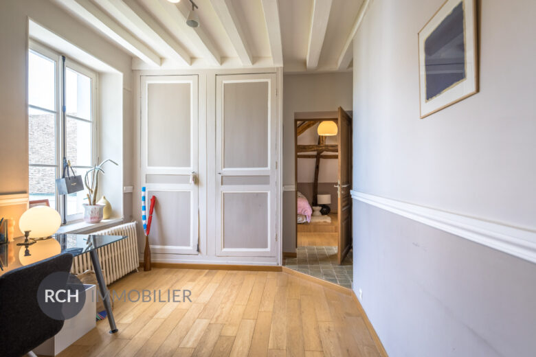 Photos du bien : Maulette – Maison de maître avec jardin arboré aux portes de Houdan