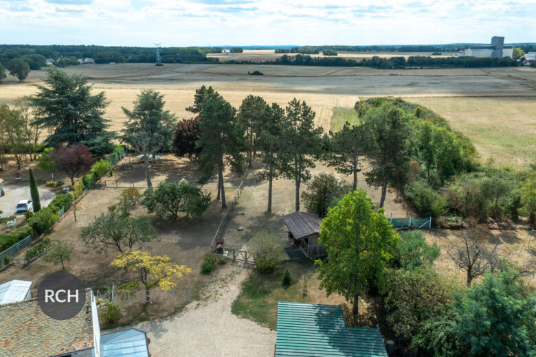 Photos du bien : Bréval – Grand corps de ferme rénové avec soin