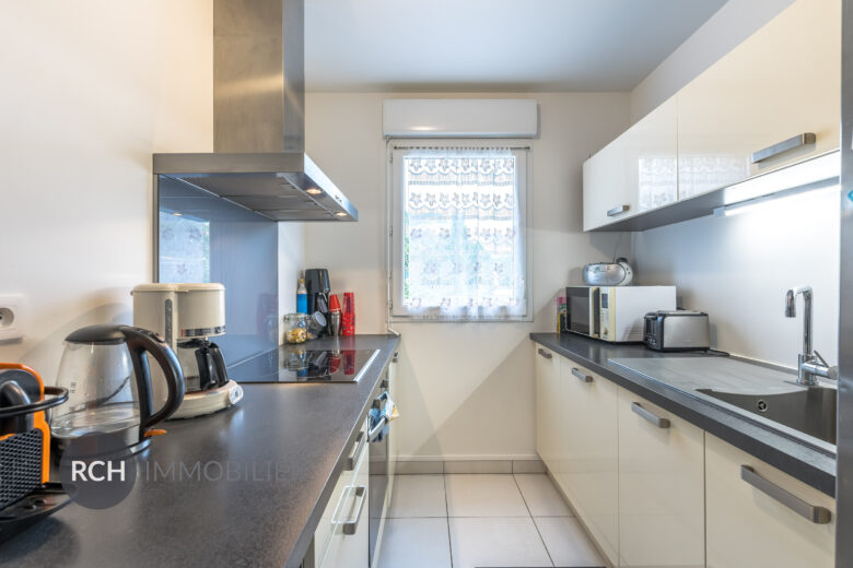 Photos du bien : Elancourt – Appartement 4 pièces avec terrasse et jardin privatif dans une résidence récente