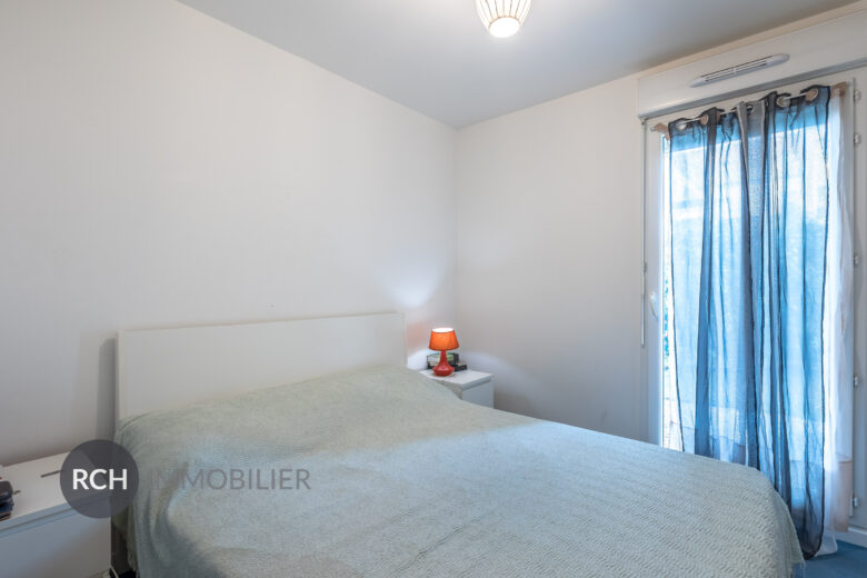 Photos du bien : Elancourt – Appartement 4 pièces avec terrasse et jardin privatif dans une résidence récente