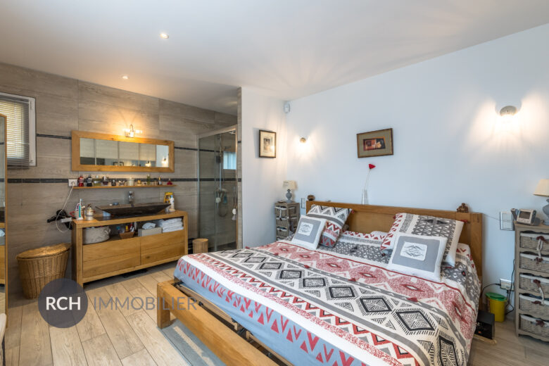 Photos du bien : Gambais – Jolie maison moderne en parfait état avec garage double