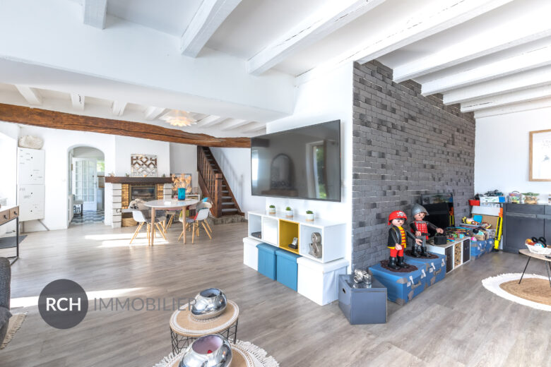 Photos du bien : Gambais – Charmante maison familiale avec piscine chauffée