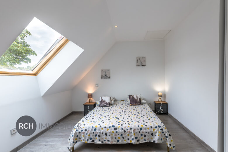 Photos du bien : Gambais – Jolie maison moderne en parfait état avec garage double