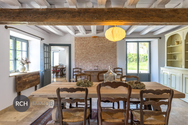 Photos du bien : Grosrouvre – Propriété ancienne avec maison d’amis entièrement rénovée avec goût