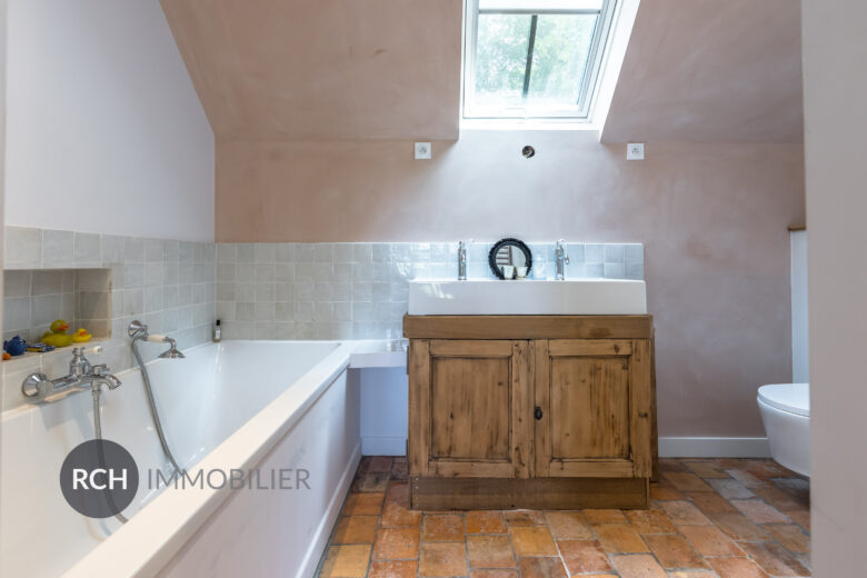 Photos du bien : Grosrouvre – Propriété ancienne avec maison d’amis entièrement rénovée avec goût