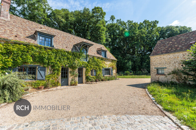 Photos du bien : Grosrouvre – Propriété ancienne avec maison d’amis entièrement rénovée avec goût
