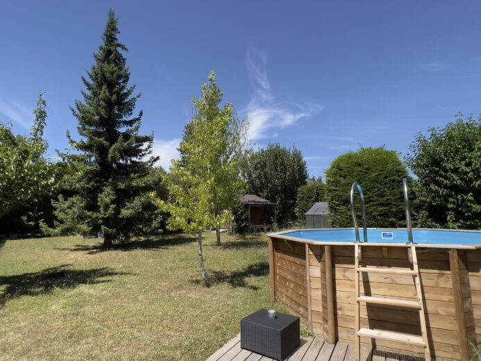 Photos du bien : Richebourg – Maison traditionnelle familiale à deux pas de tous commerces