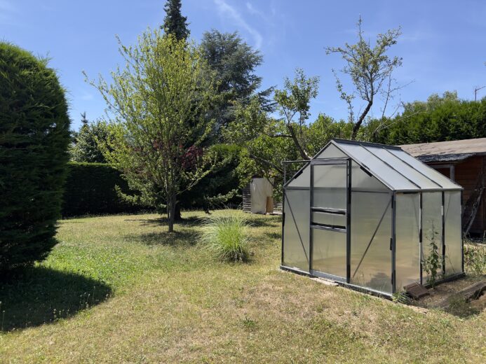Photos du bien : Richebourg – Maison traditionnelle familiale à deux pas de tous commerces