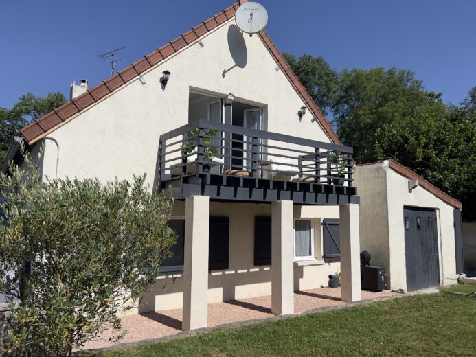 Photos du bien : Exclusivité – Gambais – Charmante maison familiale avec piscine chauffée