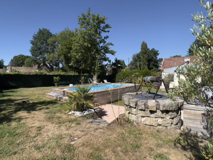 Photos du bien : Exclusivité – Gambais – Charmante maison familiale avec piscine chauffée