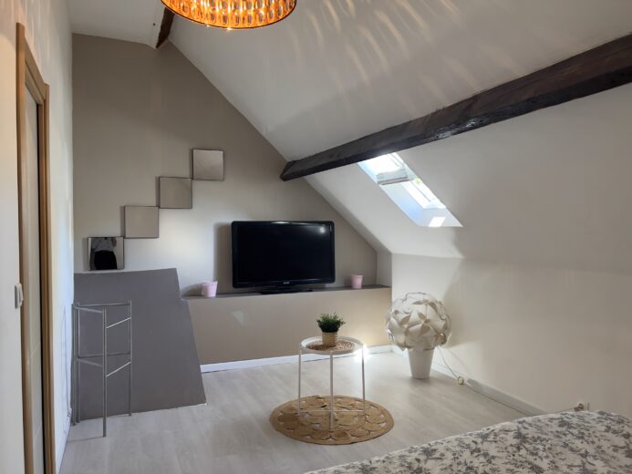 Photos du bien : Exclusivité – Gambais – Charmante maison familiale avec piscine chauffée