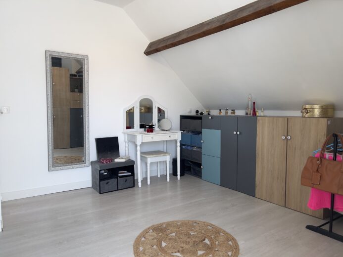 Photos du bien : Exclusivité – Gambais – Charmante maison familiale avec piscine chauffée