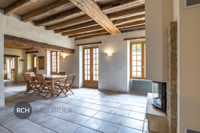 Photos du bien : La Queue lez Yvelines – Maison ancienne avec vue dégagée
