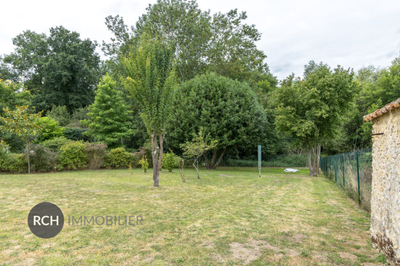 Photos du bien : La Queue lez Yvelines – Maison ancienne avec vue dégagée