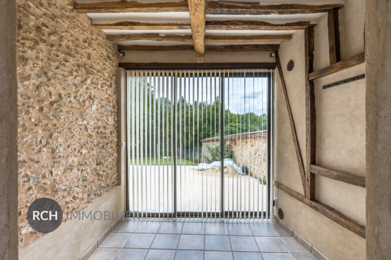 Photos du bien : La Queue lez Yvelines – Maison ancienne avec vue dégagée
