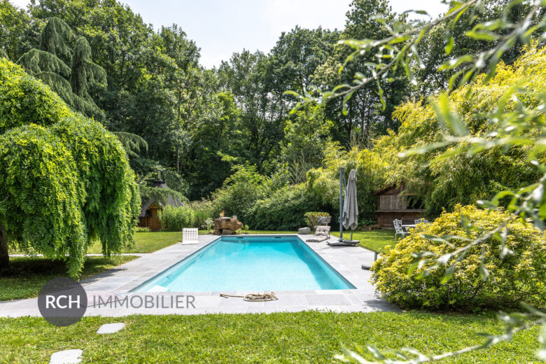 Photos du bien : Saint-Lambert – Belle propriété avec piscine dans un environnement privilégié
