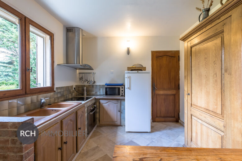 Photos du bien : Les Mesnuls – Belle maison dans un environnement calme et privilégié