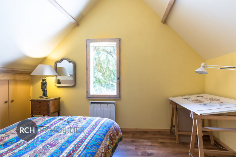 Photos du bien : Les Mesnuls – Belle maison dans un environnement calme et privilégié