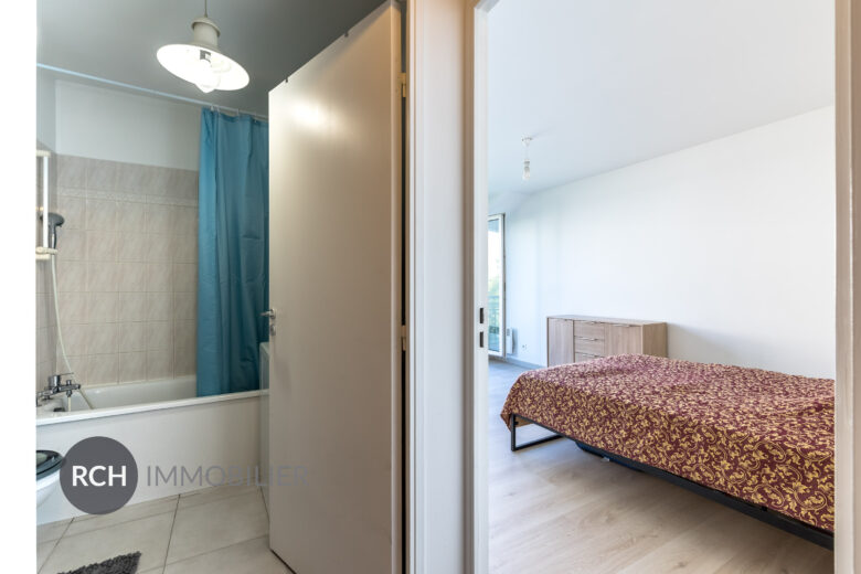 Photos du bien : Exclusivité – Plaisir – Studio avec balcon, dans une copropriété sécurisée