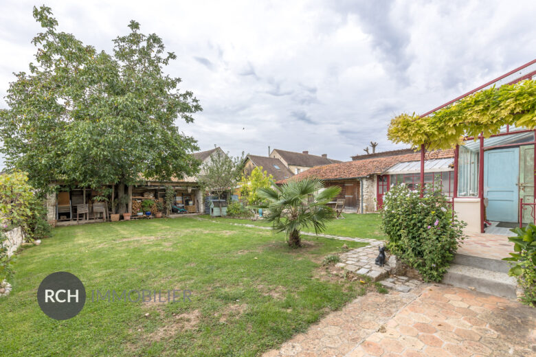 Photos du bien : Beynes – Charmante maison ancienne rénovée