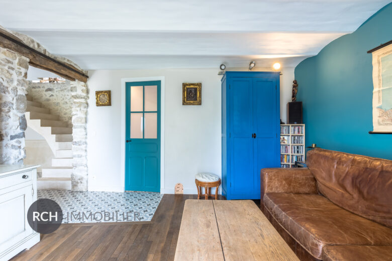 Photos du bien : Beynes – Charmante maison ancienne rénovée