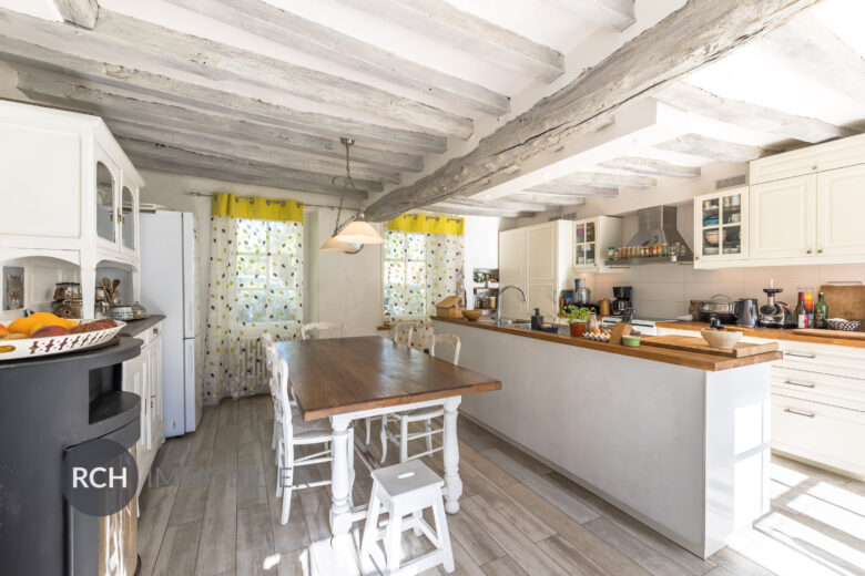 Photos du bien : Gambais – Charmante maison ancienne restaurée