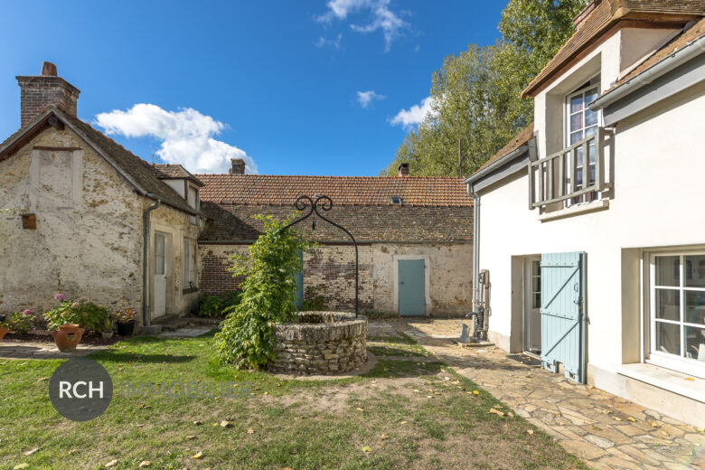 Photos du bien : Gambais – Charmante maison ancienne restaurée
