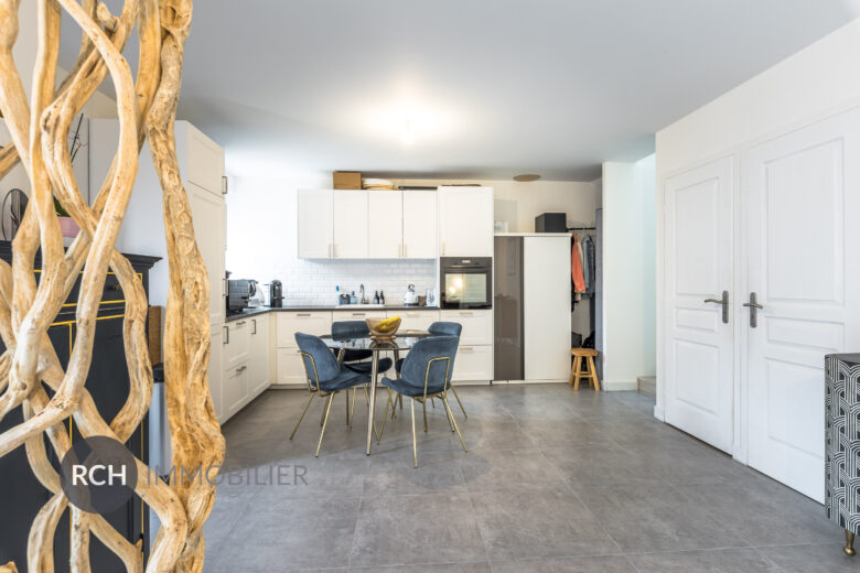 Photos du bien : Jouars-Pontchartrain- Belle maison ancienne rénovée