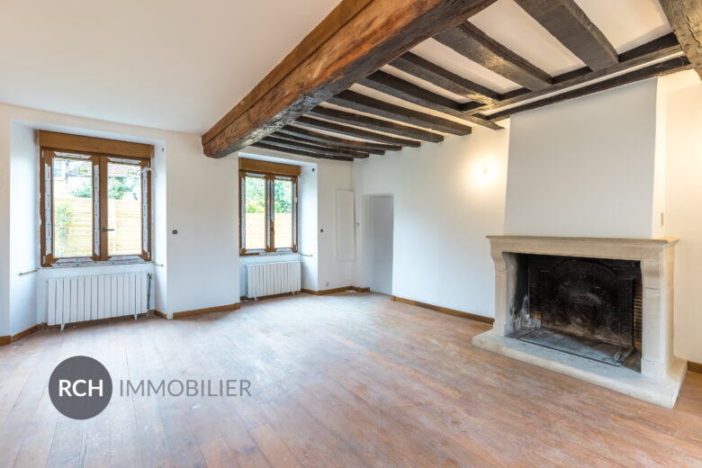 Photos du bien : Jouars-Pontchartrain – Charmante maison ancienne familiale
