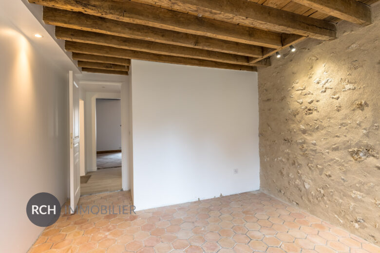 Photos du bien : Jouars-Pontchartrain – Charmante maison ancienne familiale