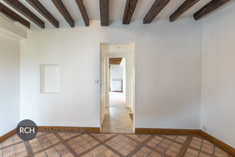 Photos du bien : Jouars-Pontchartrain – Charmante maison ancienne familiale