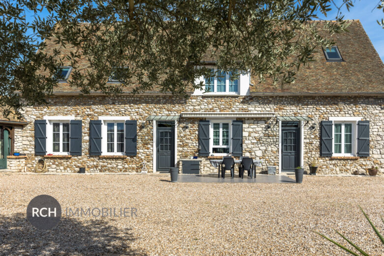 Photos du bien : Le Mesnil-Simon – Maison ancienne rénovée avec dépendances